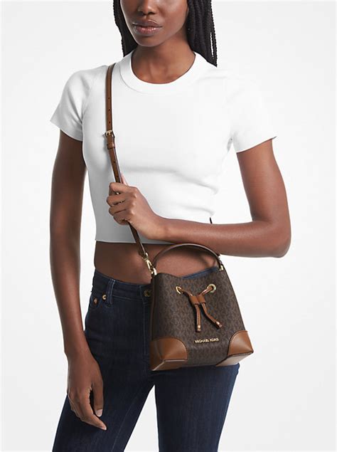 michael kors mercer small logo bucket bag|Michael Kors mercer gallery small.